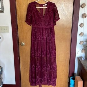 Absolutely beautiful matron lace dress. The details are STUNNING! Never worn!